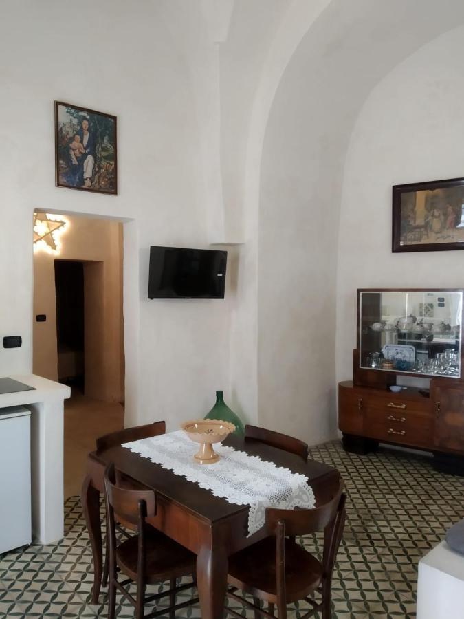 Mena Me - Casa Vacanza - Salento Parabita Dış mekan fotoğraf